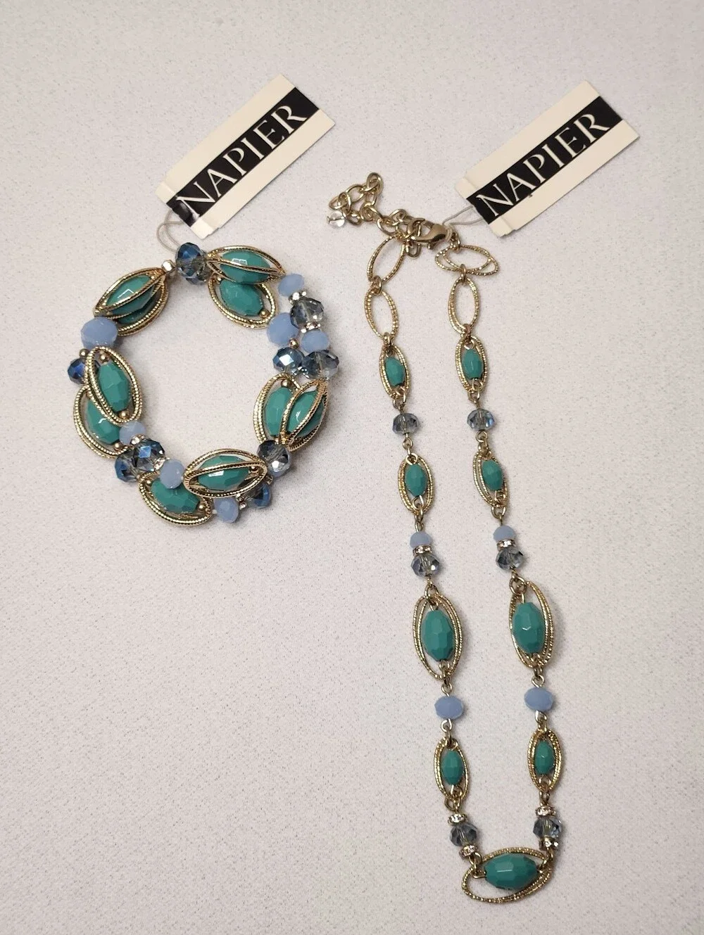 Napier Necklace & Bracelet Set Gold Tone Oval Chain Links Sea Green Blue Beads - Picture 14 of 16